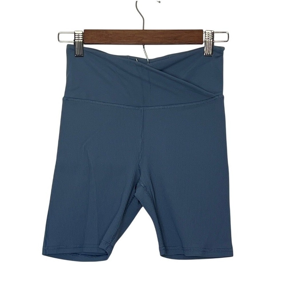Athleta Elation Crossover Rib 7" Shorts Blue Women's Small 798657 Workout